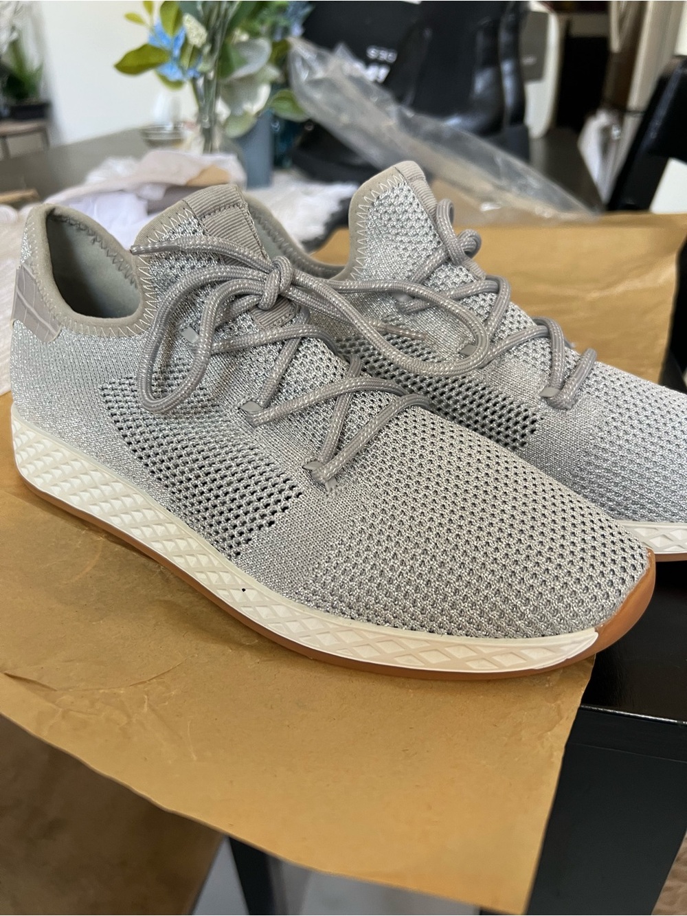 New W/O tag J/Slides silver metallic grey casual sneakers size 9